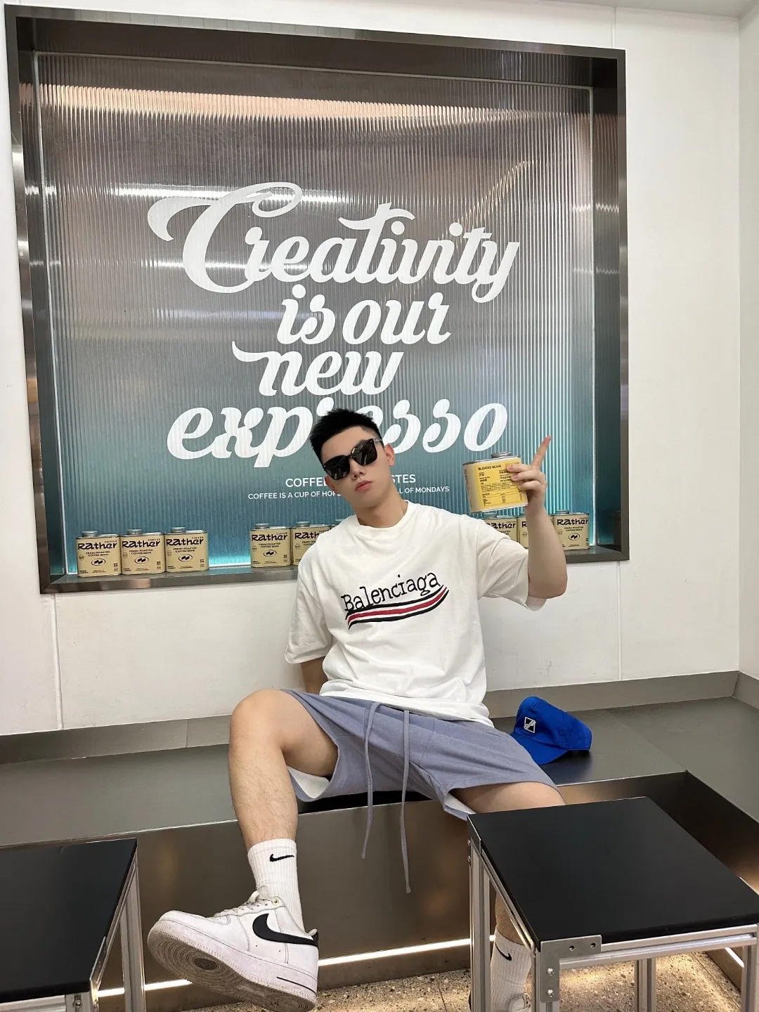 P80✨🔥 BALENCIAGA Paris lettering printed short-sleeved T-shirt, custom-woven and dyed 280g combed cotton heavyweight fabric, zero color difference in thread, perfect details, different from the current version on the market, welcome to compare, Same Style for men and women, must-sell in the picture above Color: White Black Size: 1 2 3 4